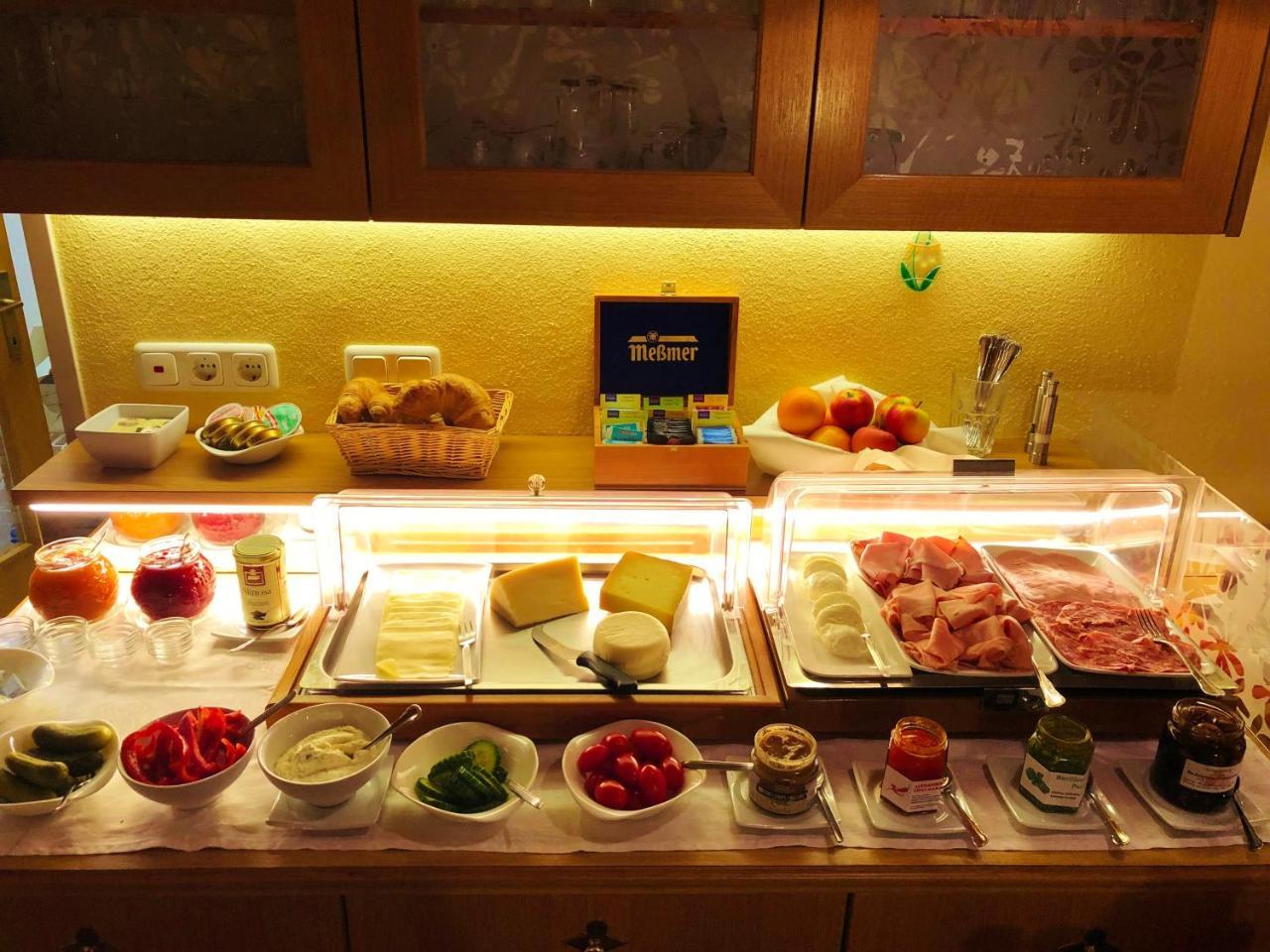 Hotel Garni Brigitte 버서버그 외부 사진
